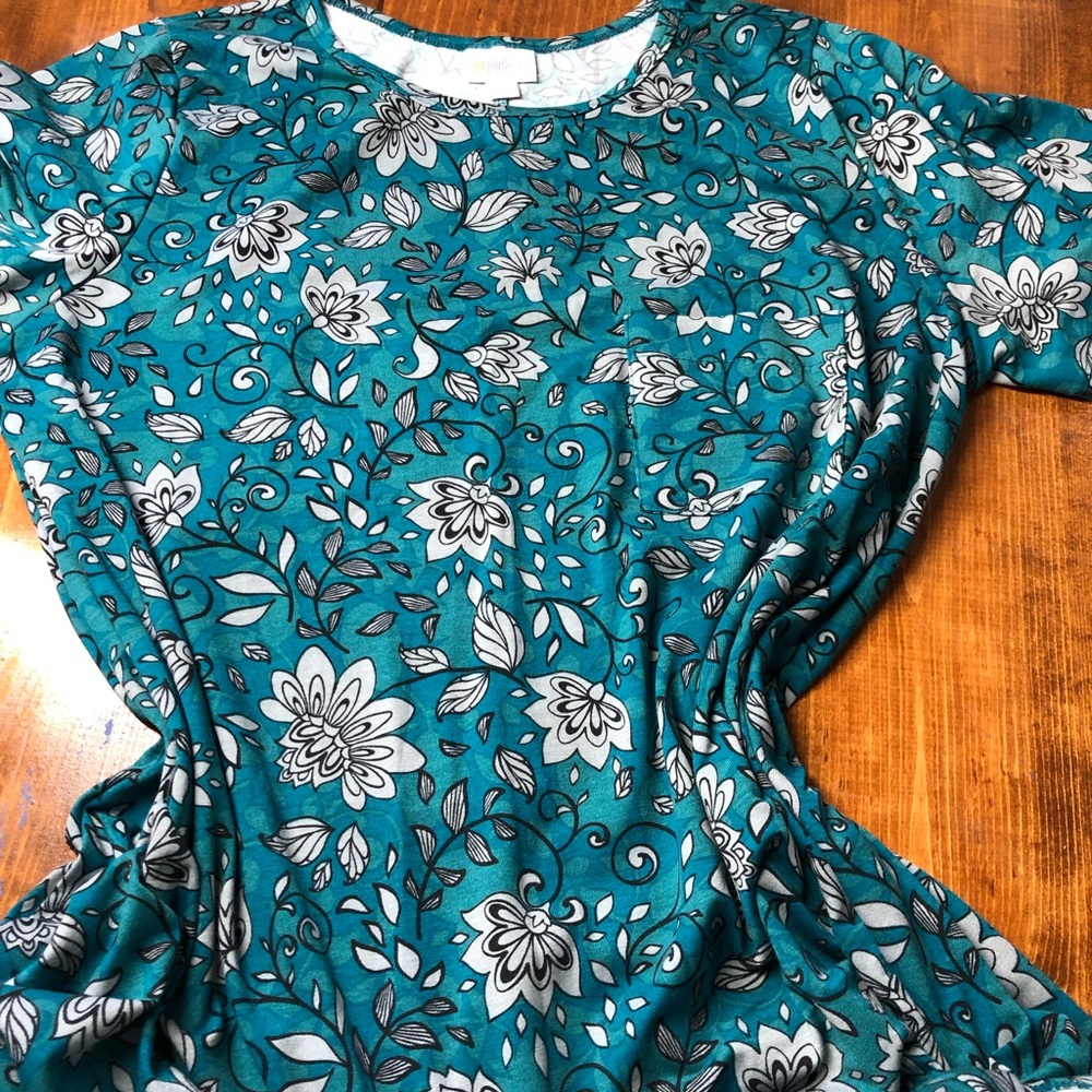 Lularoe Carly